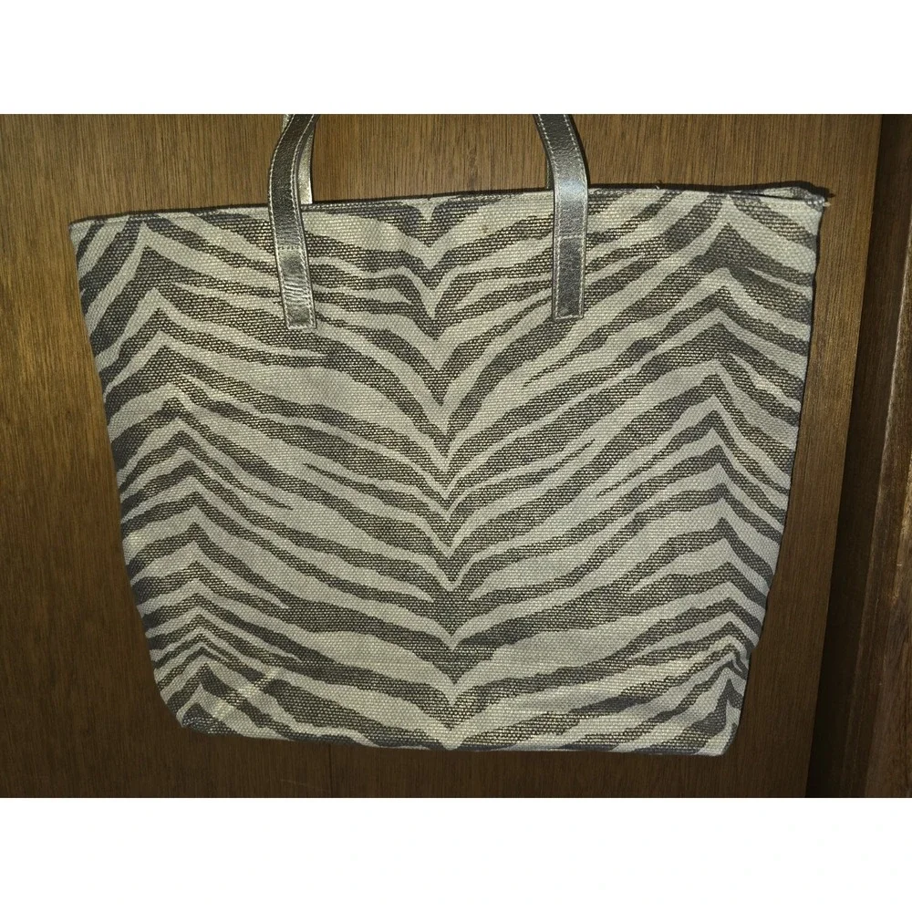 MICHAEL KORS Canvas Fabric Gold Zebra-Print‎ Tote Bag 13'' x 17''
